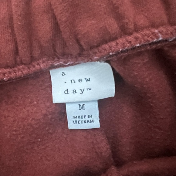 A New Day sweatsuit - Picture 7 of 11